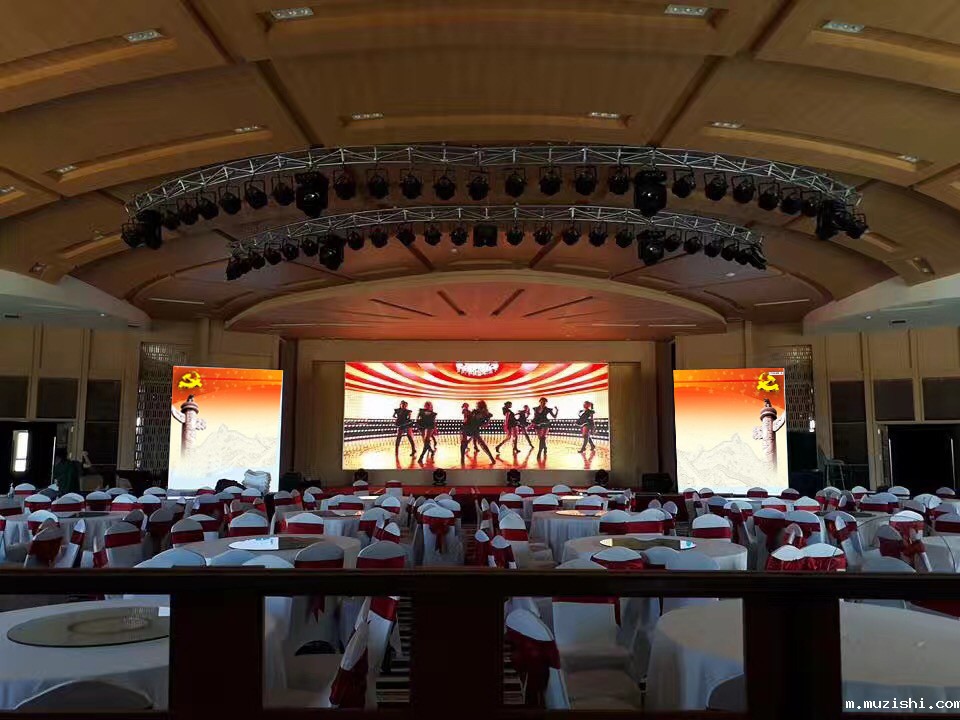 1612249705653622.jpg 阿根廷酒店屏p4室内40平米.jpg