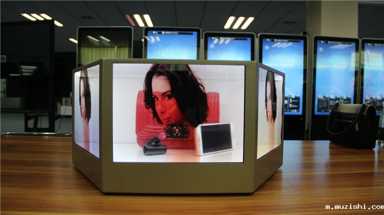 换个角度看世界，华体汇体育官网入口多维透明广告机领略动静结合之美