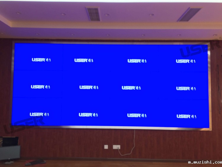 计算机电脑需要以什么形式连接到液晶拼接屏