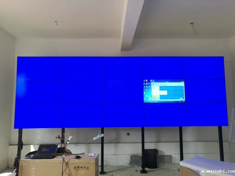 零拼缝液晶拼接屏的安装复杂吗